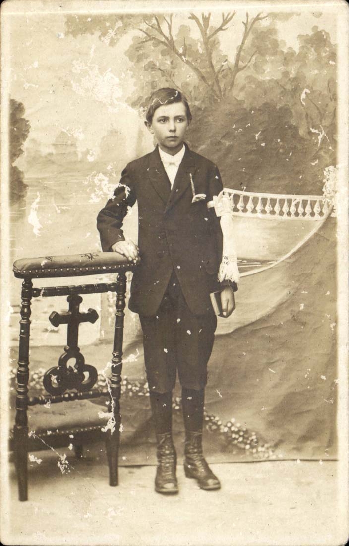 Junger Mann des realen Fotos