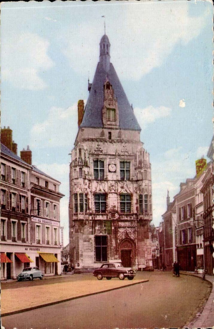 Dreux MODERN CARD Old beffroy