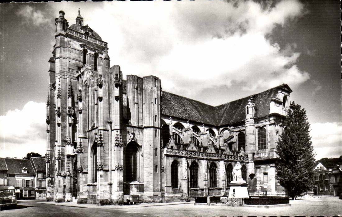 Holy Dreux MODERN CARD Church Pierre