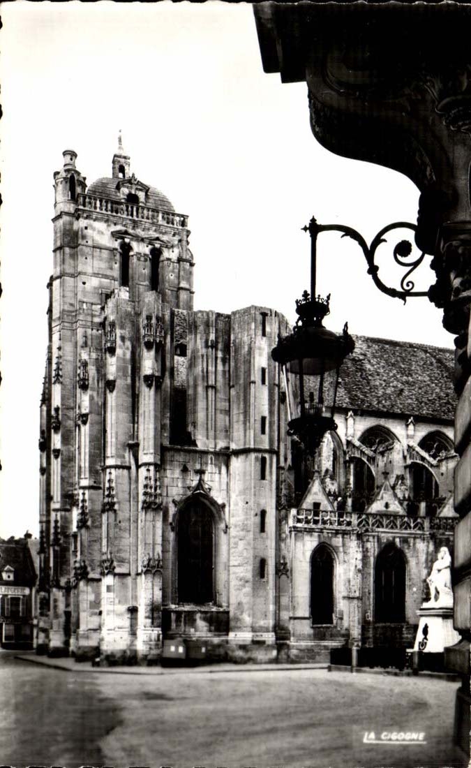 Holy Dreux MODERN CARD Church Pierre