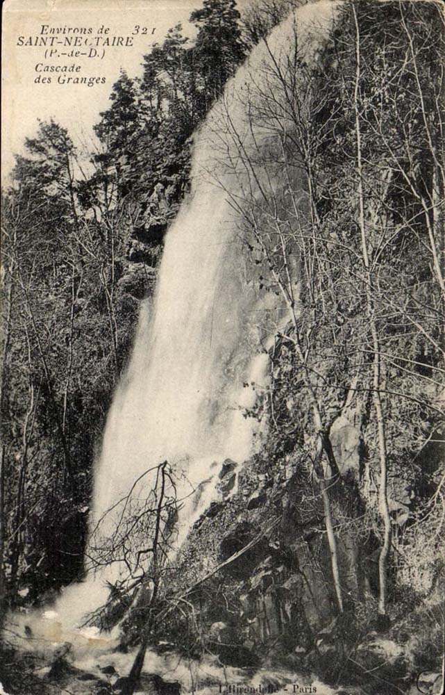 CPA Environs of Saint Nectary Cascades of the Barns