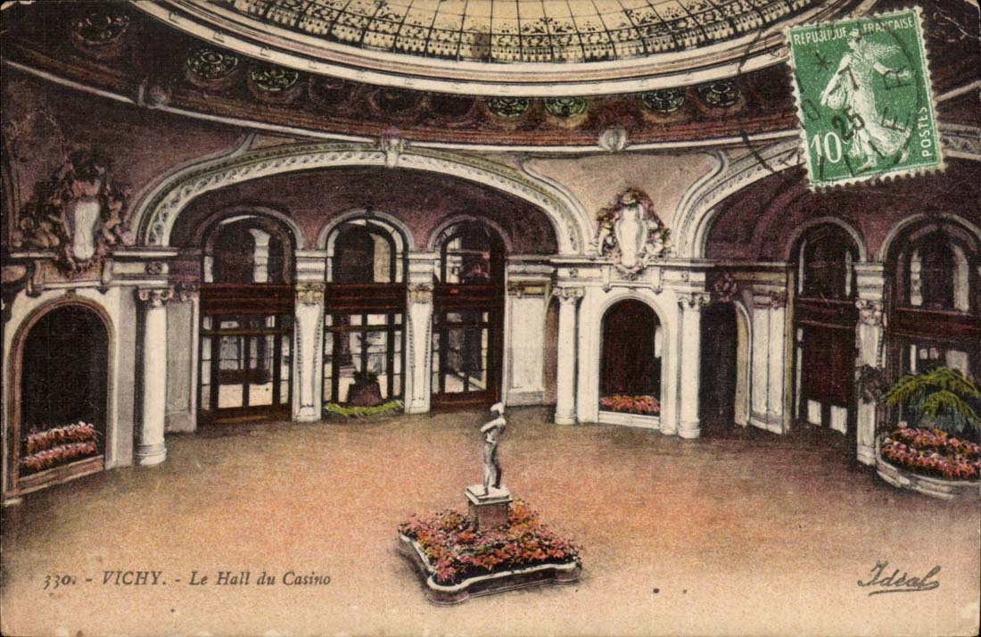 Vichy CPA the ahgll of the casino