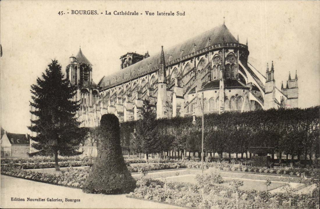 Bourges CPA the cathedral Seen side South