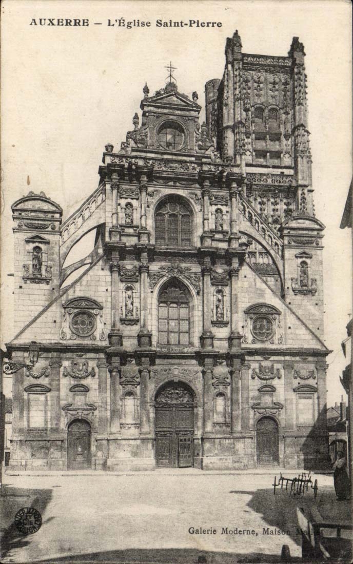 Auxerre CPA Church St Pierre