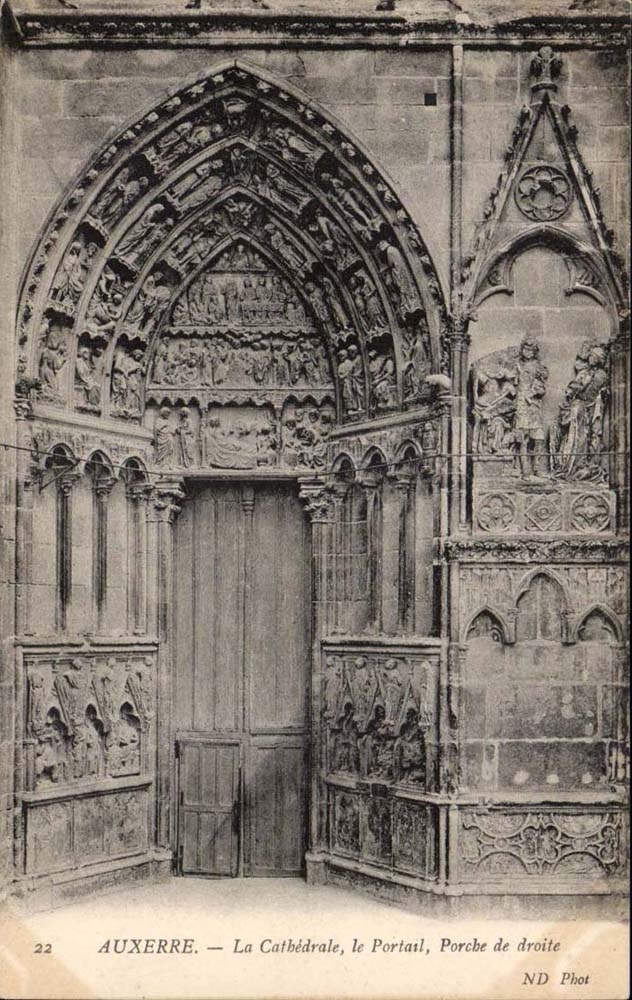Auxerre CPA Cathedral Porch of right-hand side