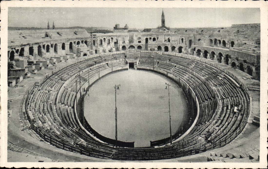 Interior Nimes CPA of the arena Romans