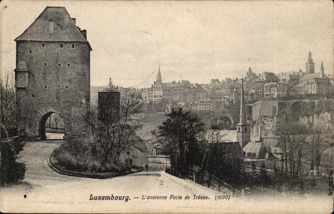 Luxembourg CPA the old Gate of Trier