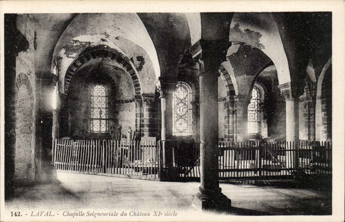 Laval CPA Wolbung seigneuriale des Schlosses 11