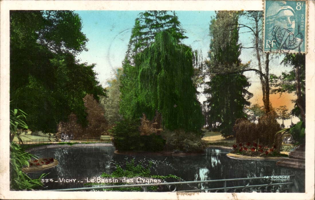 Vichy - Le Bassin de Cygnes - CPA 