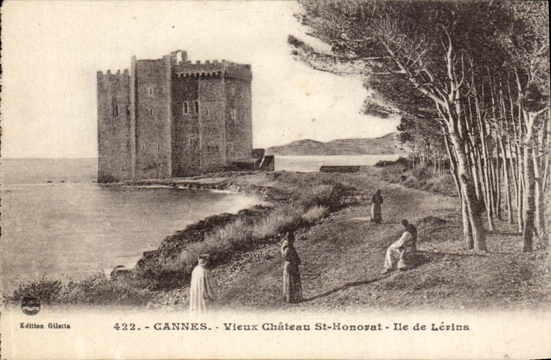 Cannes - Old man Castle St Honorat Island of Levins - CPA