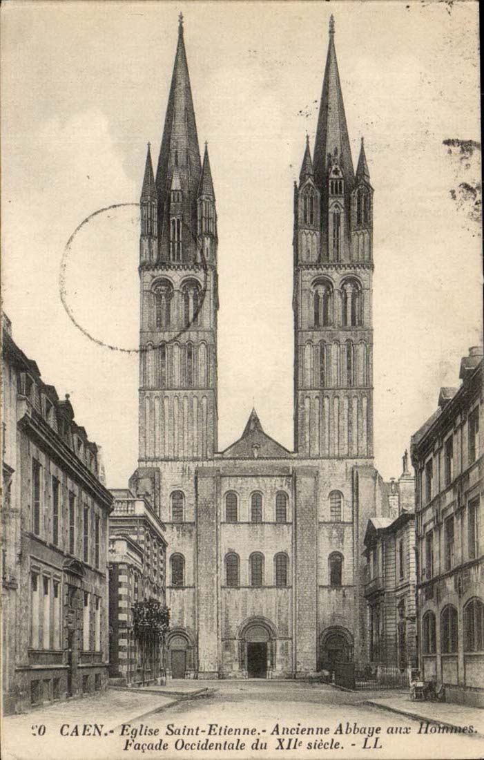 Caen - alte Etienne Abtei Kirche-Str-mit Mannern CPA