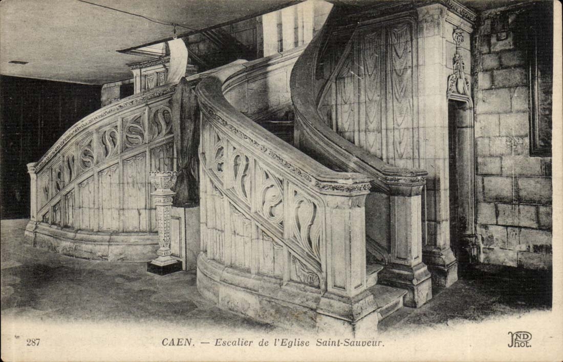 Caen - Treppenhaus der Kirche Savor Saint - CPA