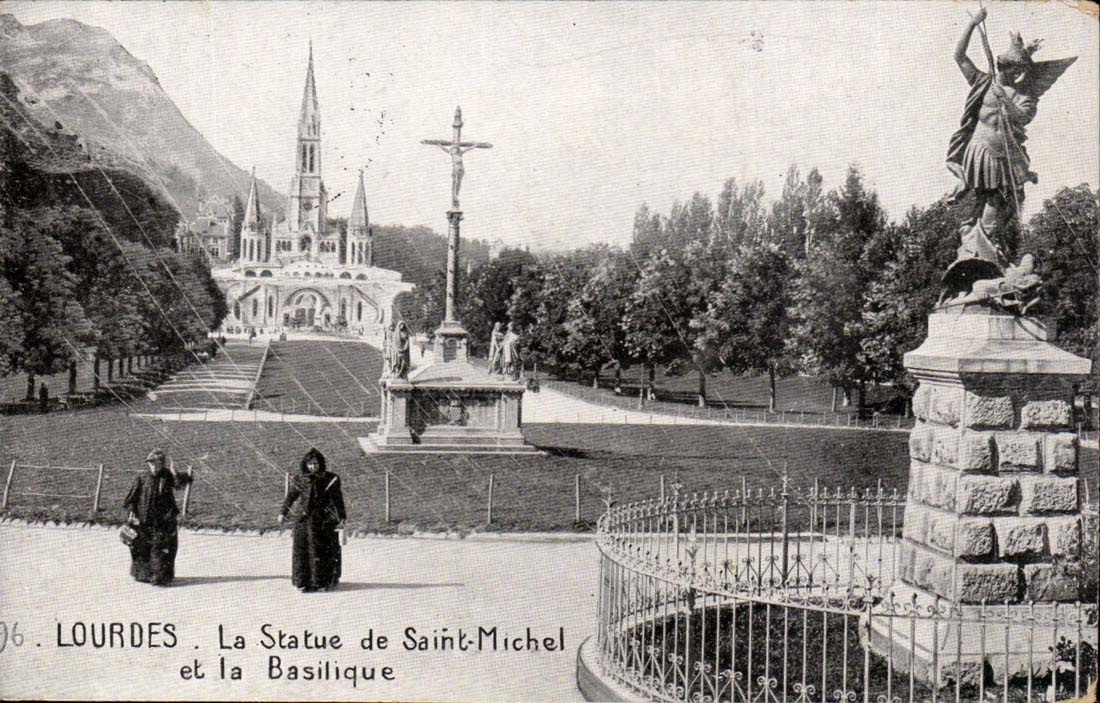 Lourdes - Statue of Michel Saint - CPA