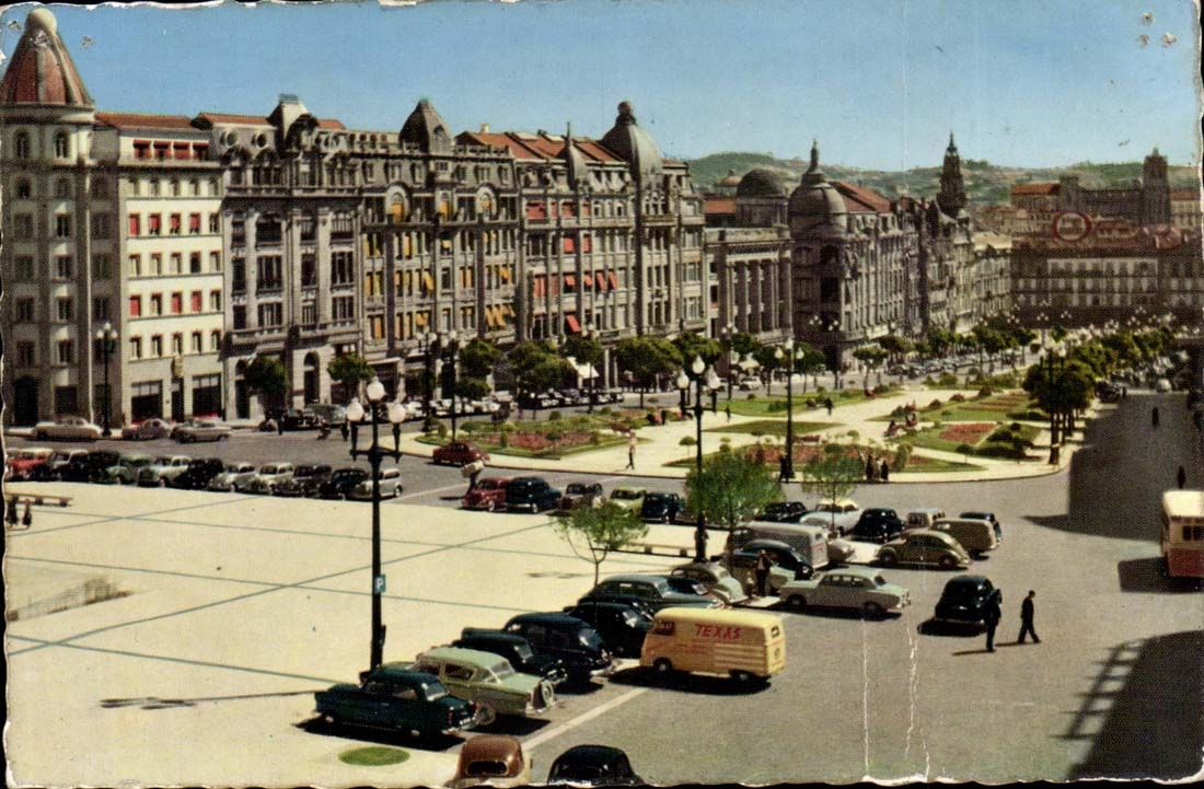 Spain - Spain - Oporto - Avenida back Aliados Tabacaria Africano - CPA