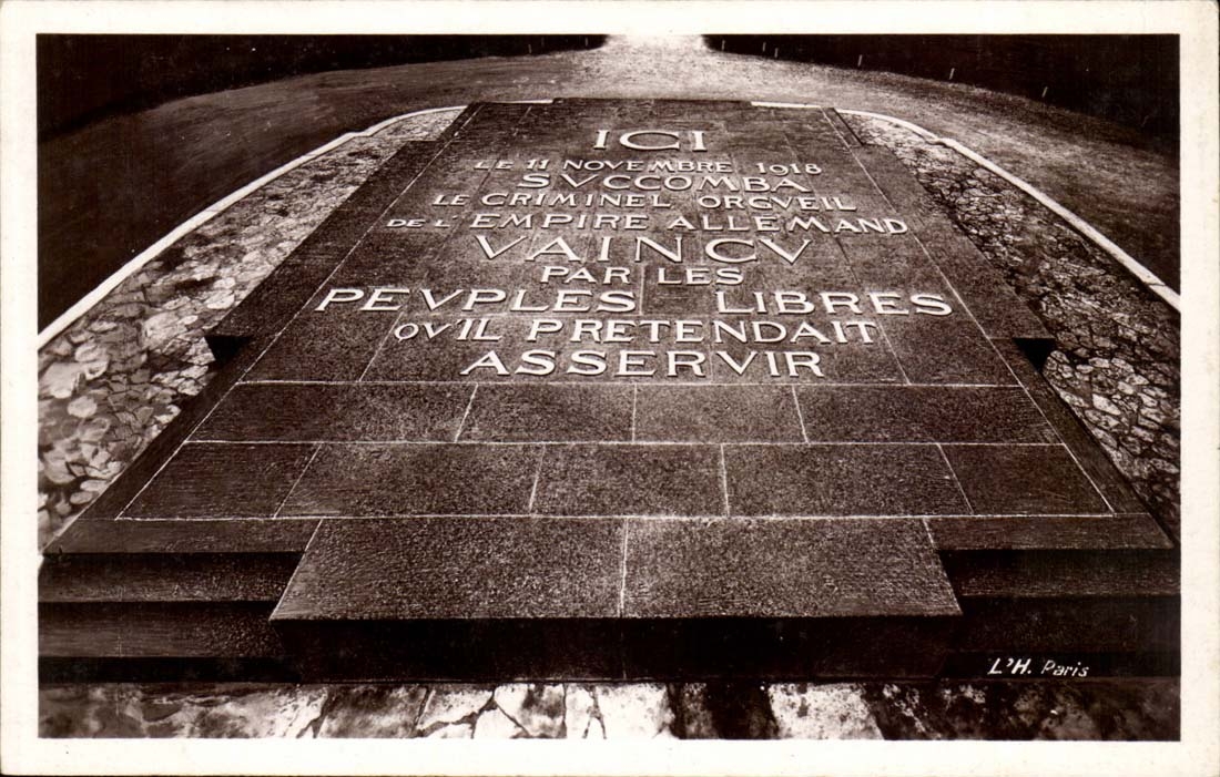 Compiegne - Drill - Clearing of the Armistice the Central dalie - CPA