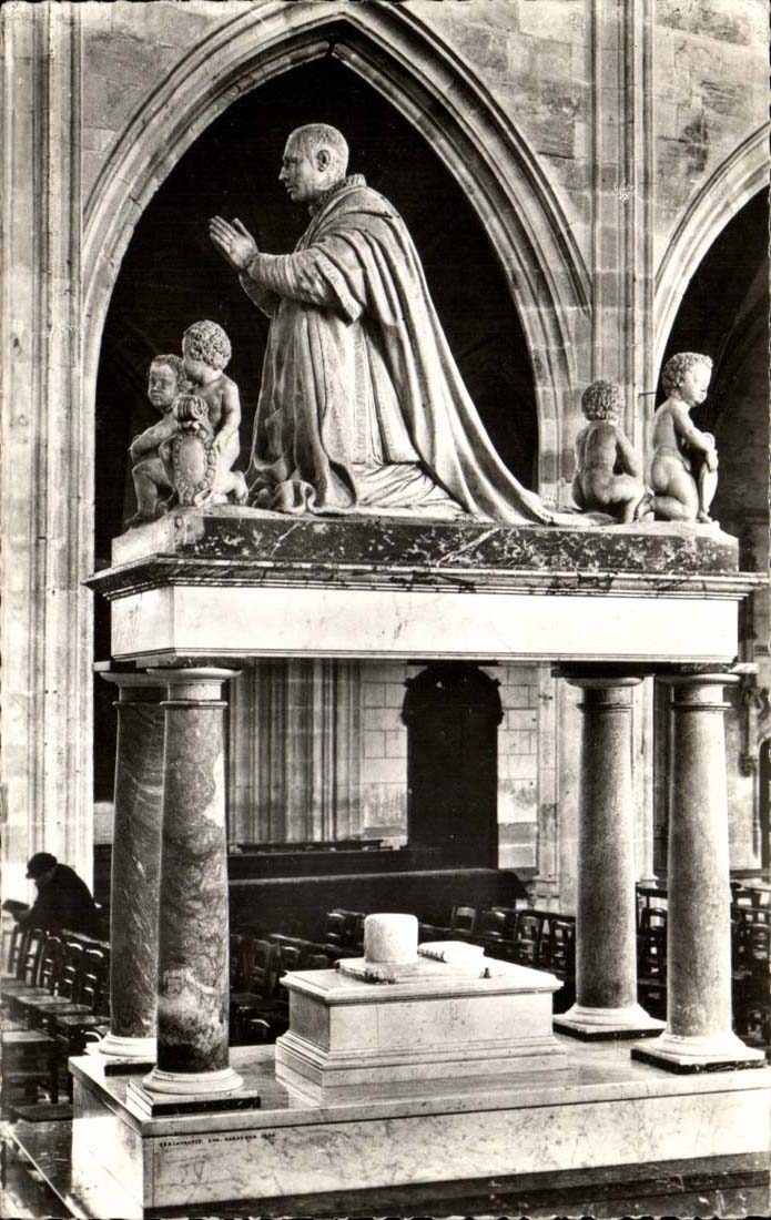 Clery Str Andre - Grab von Louis IX - CPA