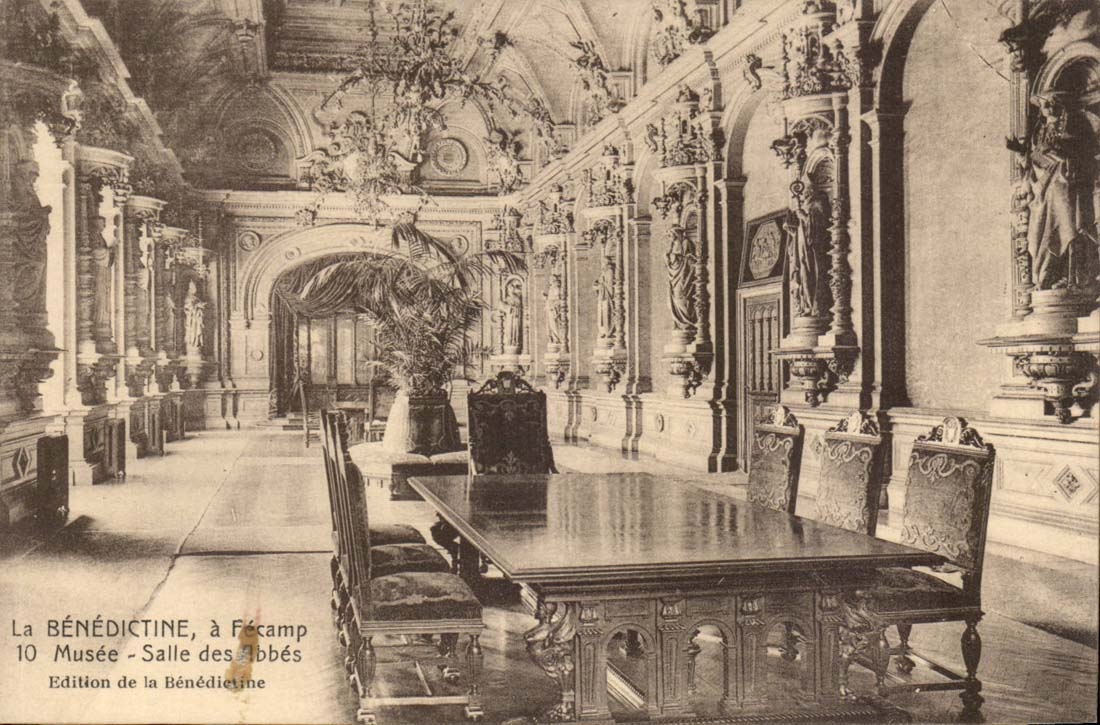 Fecamp - Benectine Museums-Raum der Kleider CPA