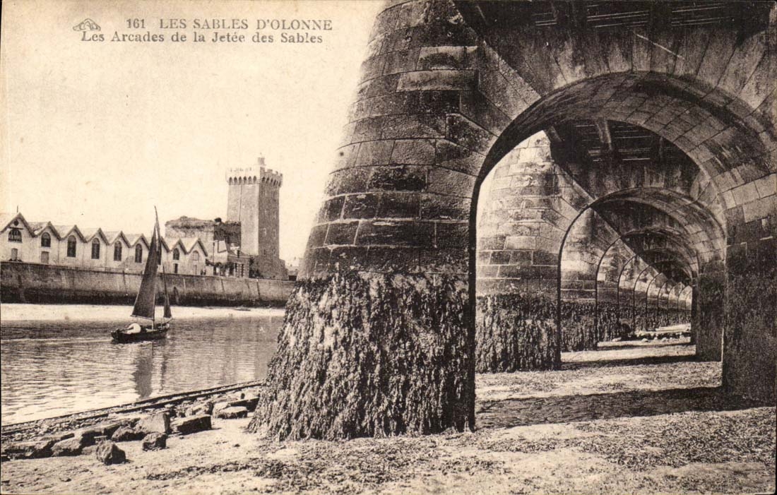 Sables d'Olonne - Arcades des Piers der Sande - CPA