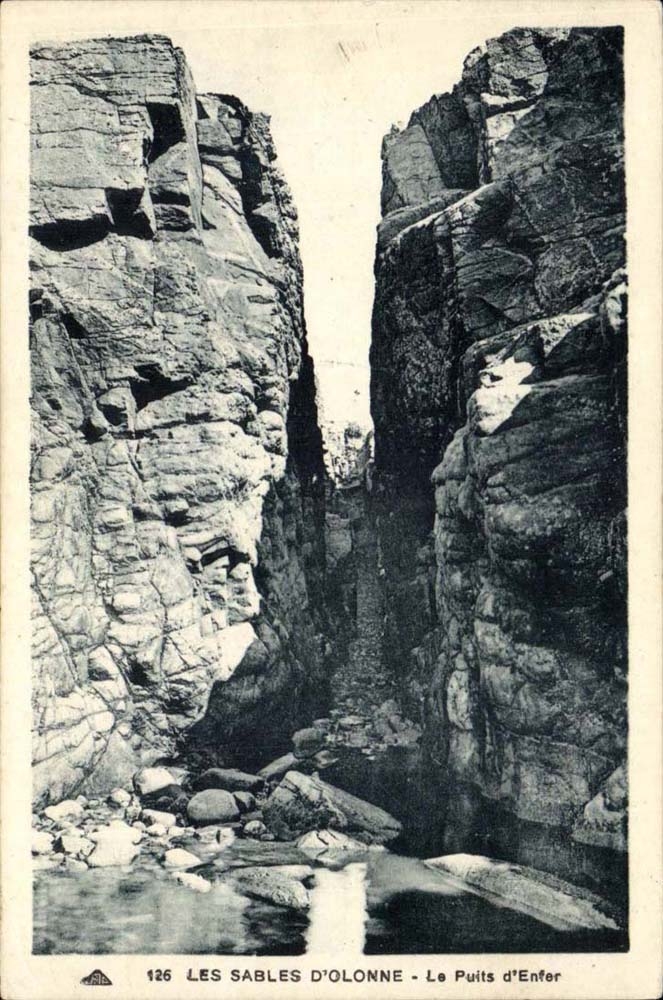 Sables d'Olonne - Puit d' Enfer - CPA