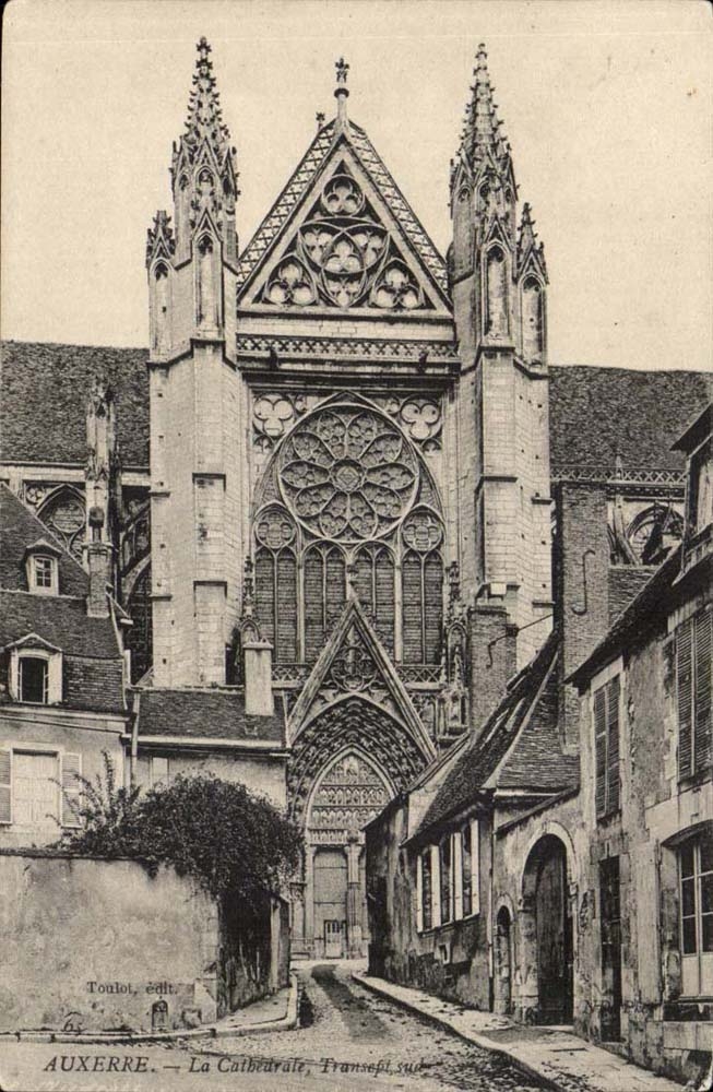 Auxerre - the Cathedral - CPA