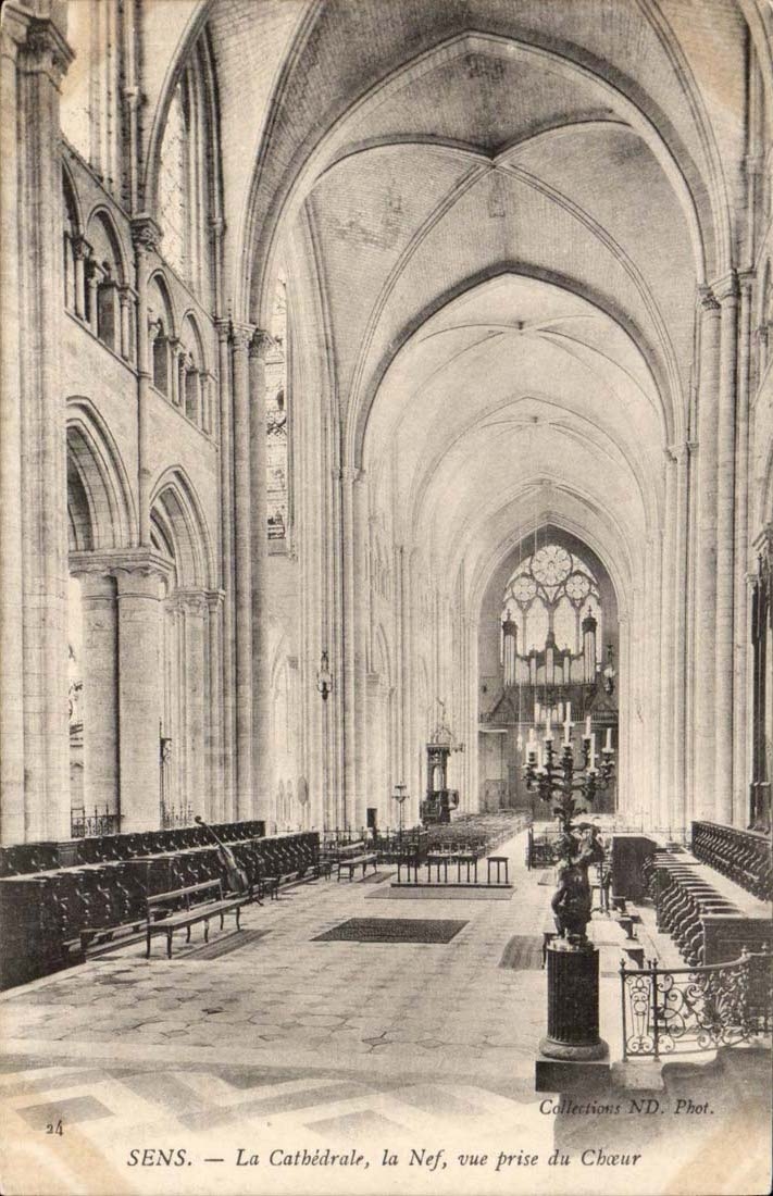 direction - the Cathedral the Nave seen from of the Chorus - CPA