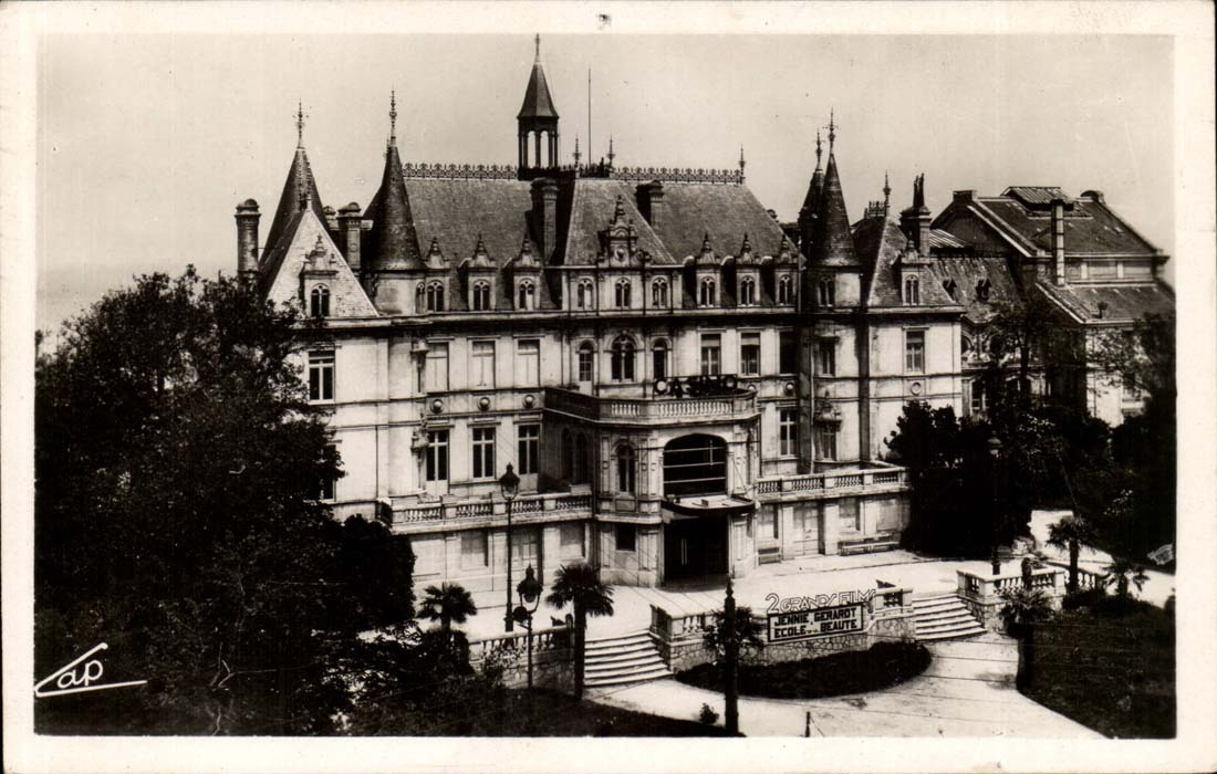 Arcachon - Cote d'Argent - Casino et la Plage - CPA 
