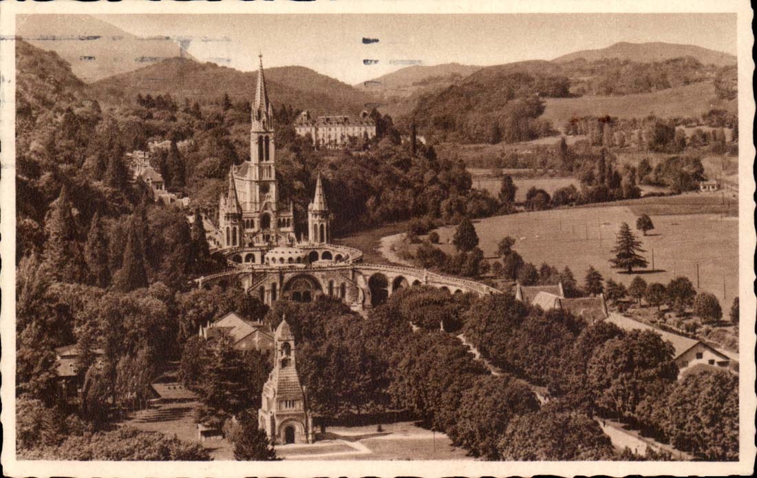 Lourdes - the Basilica seen of Castle Fort - CPA