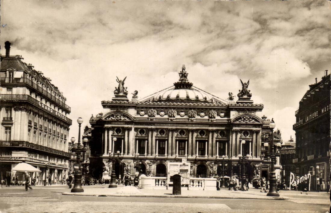Paris - 8 - the Opera - CPA