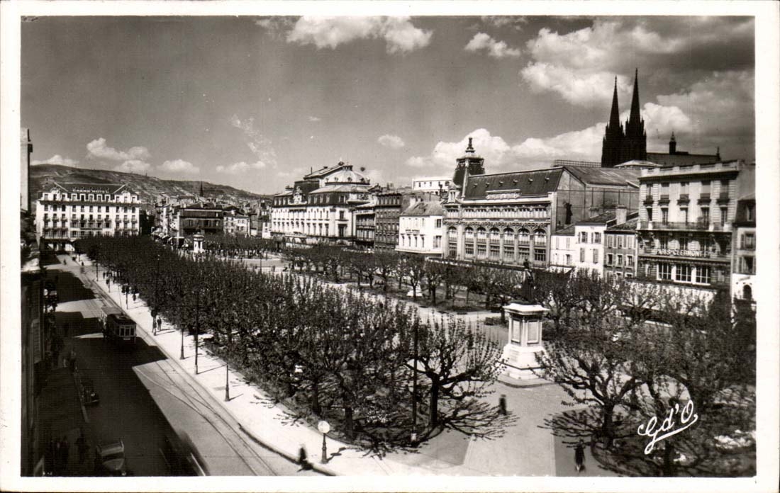 Clermont-ferrand setzt jaude Denkmal des Generals Desoix und Cathedrale - CPA