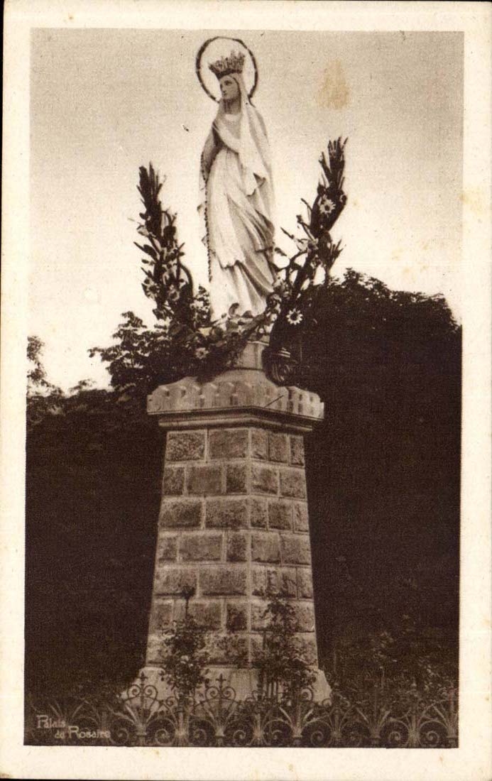 Lourdes - the Virgin Couronnee- CPA