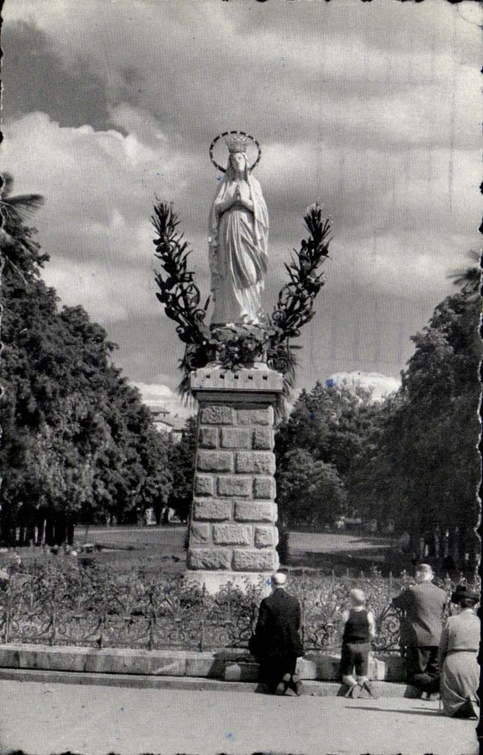 Lourdes - the Virgin - CPA