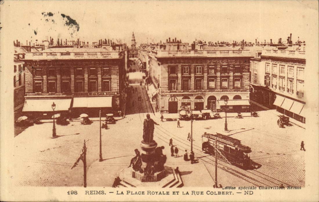 Reims - der Platz koniglich und die Strasse Colbert - Forderwagen - CPA