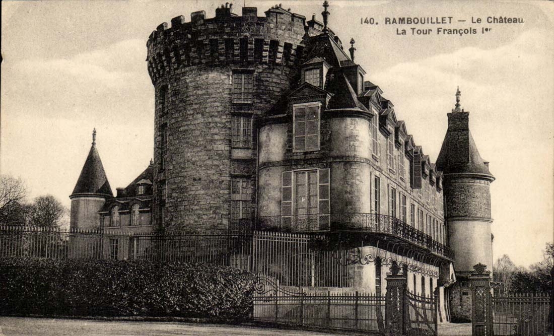 Rambouillet - the Castle - the François Tower - CPA