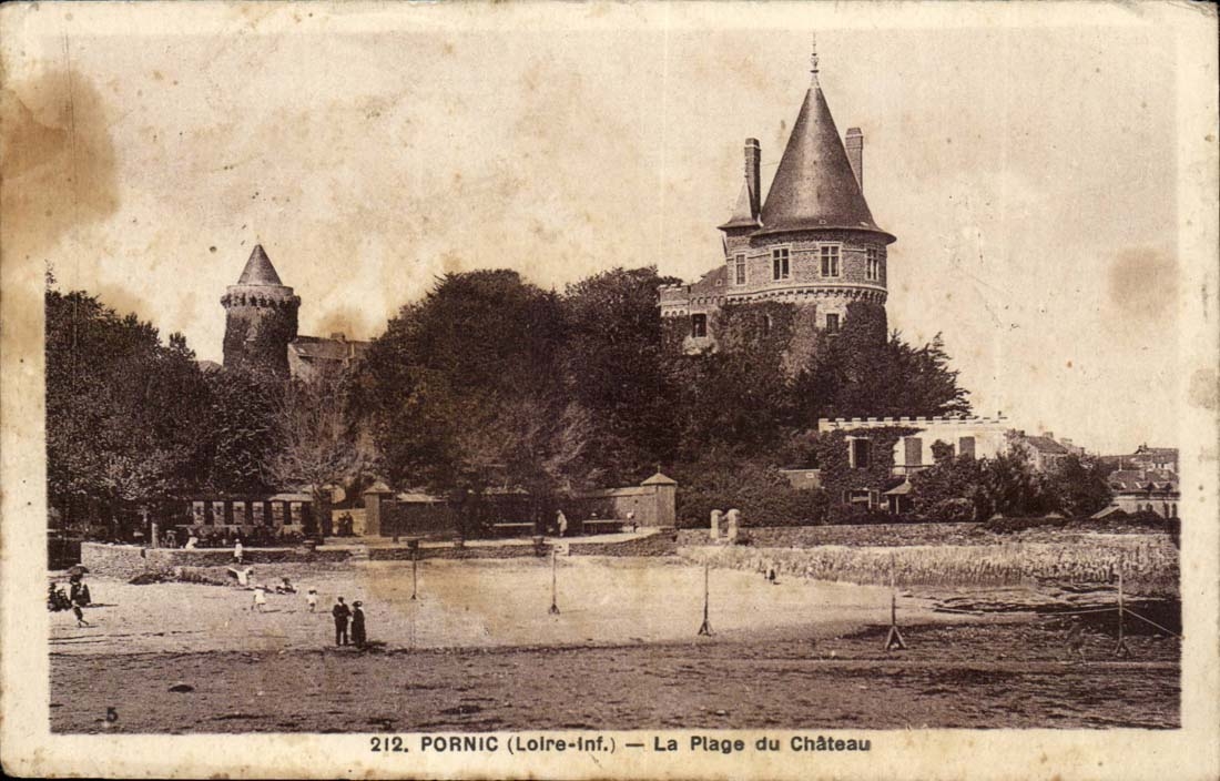Pornic - the Beach of the Castle - CPA