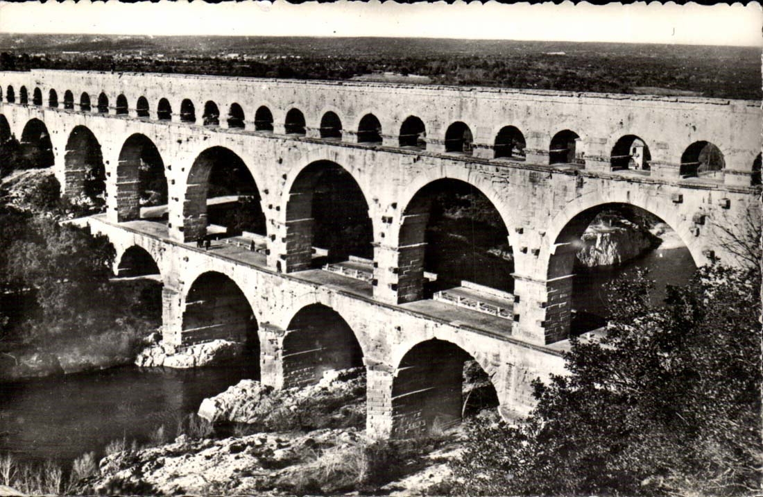 Nimes - die Brucke von Gard - CPA