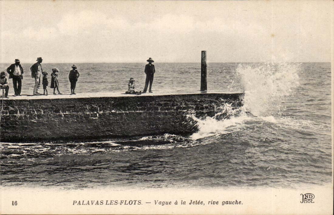 Palavas Floods - Vagueness with Throws left bank CPA