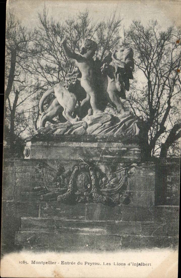 CPA Montpellier Entree du Peyrou Les lions d'Injalbert