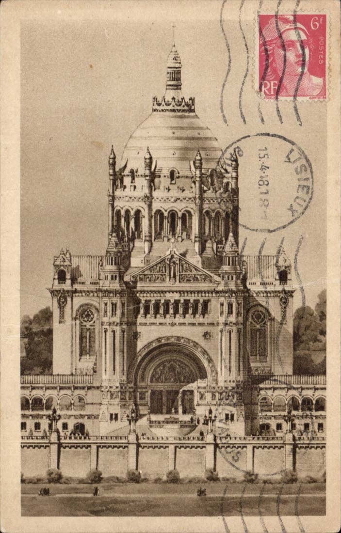 Lisieux - die Basilika-Front und die Haube - CPA