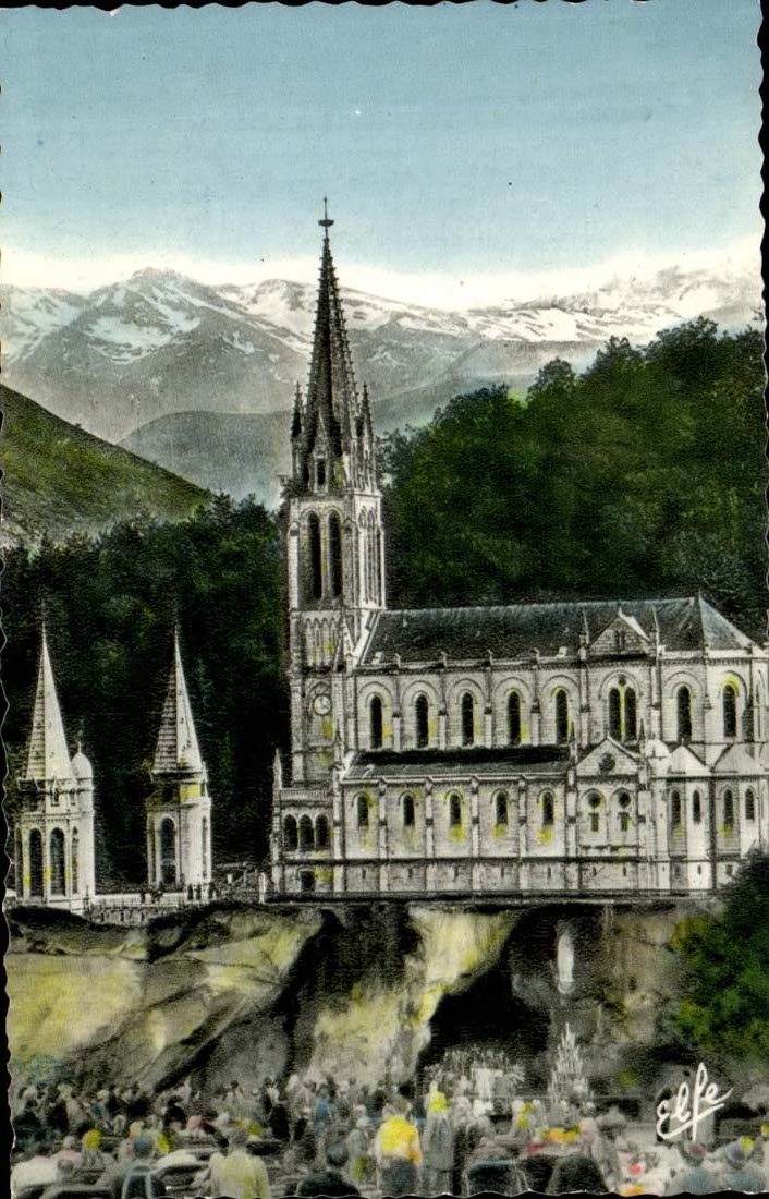 Lourdes - the Cave and Basilica CPA