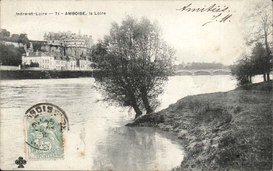 Amboise CPA Le chateau La Loire