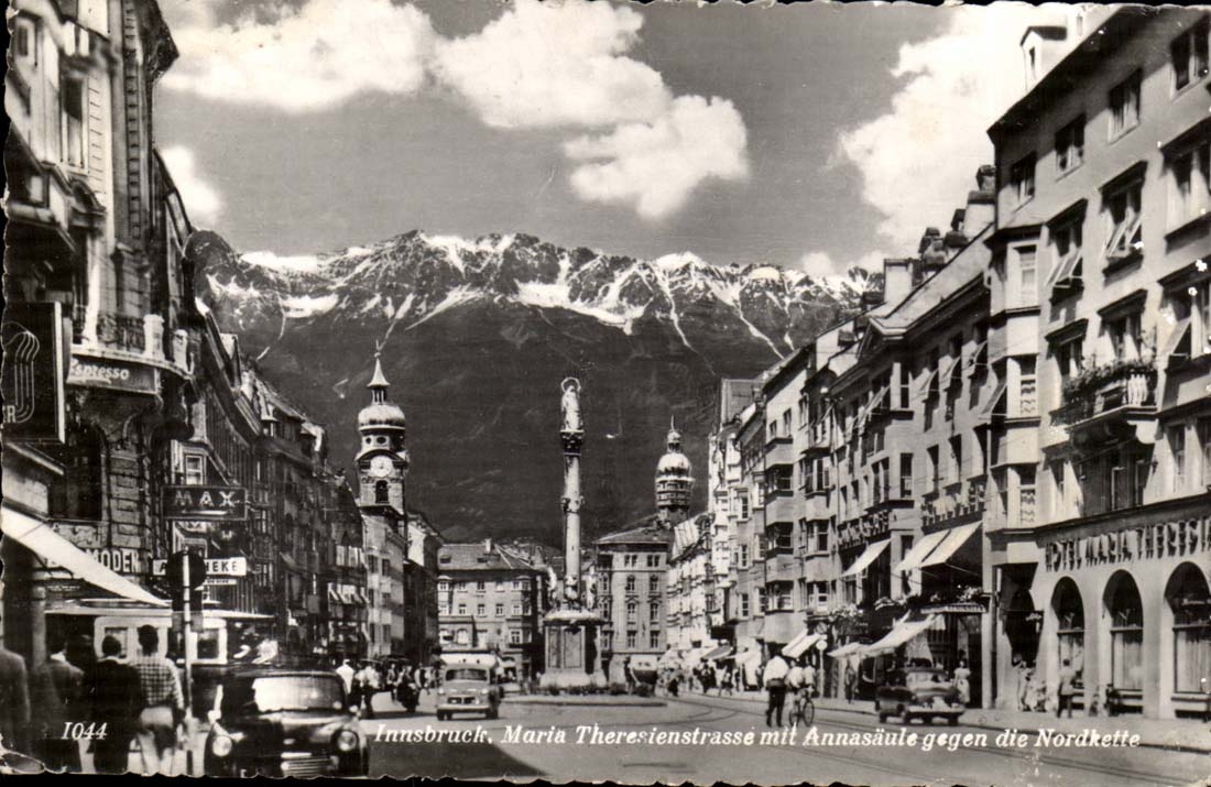 Autriche Austria Innsbruck CPA Maria Theresienstrasse mit Annasaulegegen Nordkette
