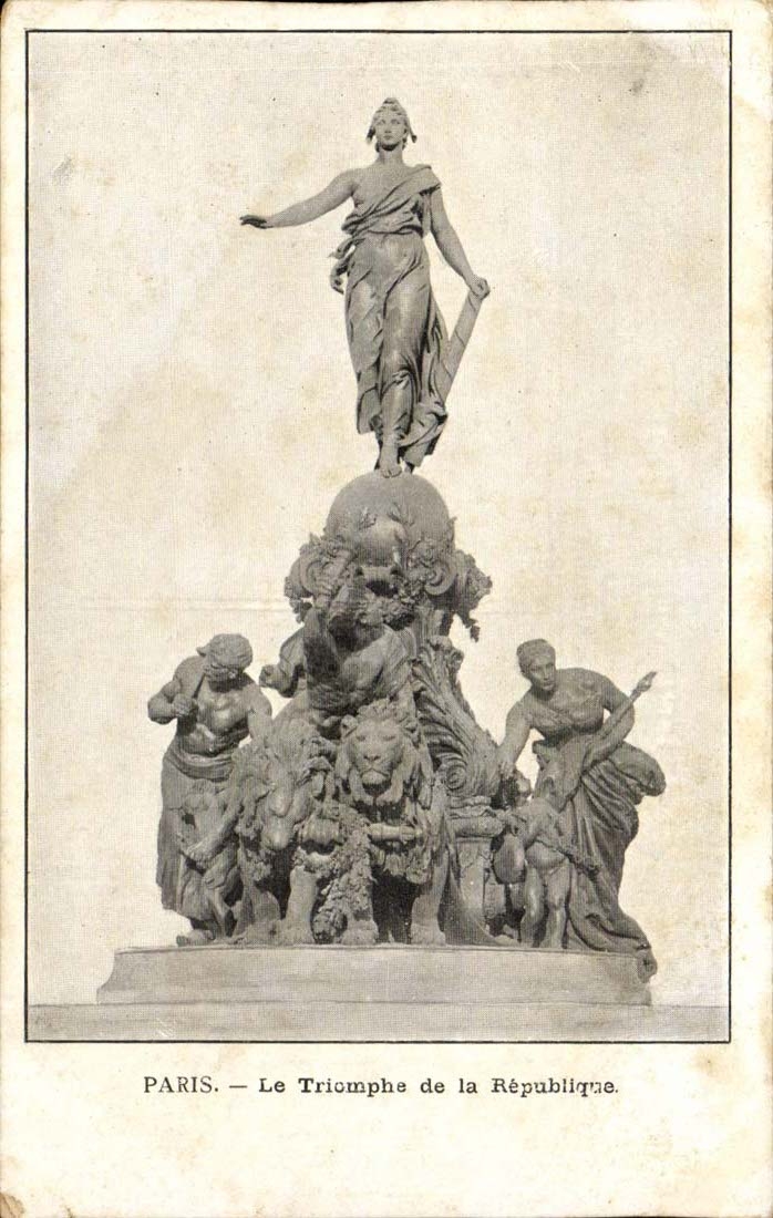 Paris CPA Le triomphe de la Republique (lion)