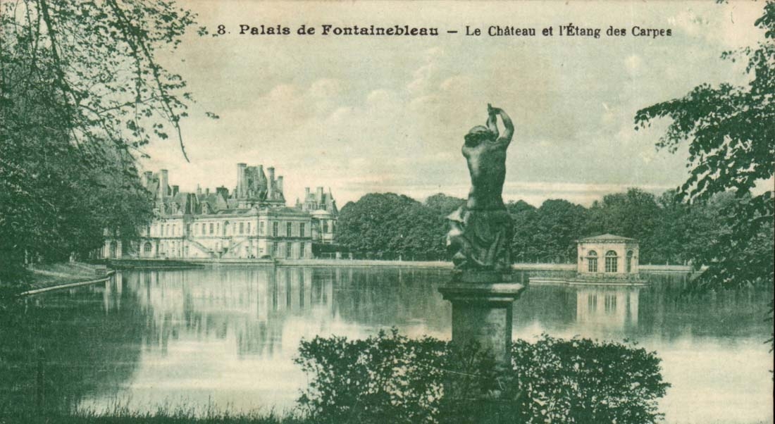 palate of Fontainebleau CPA the chaetau and the pond of carps
