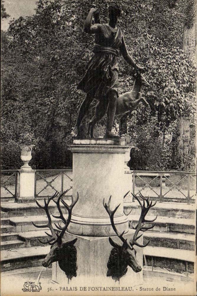 Gaumen Statue der Fontainebleau-CPA von Diane (hinds Hirsche)