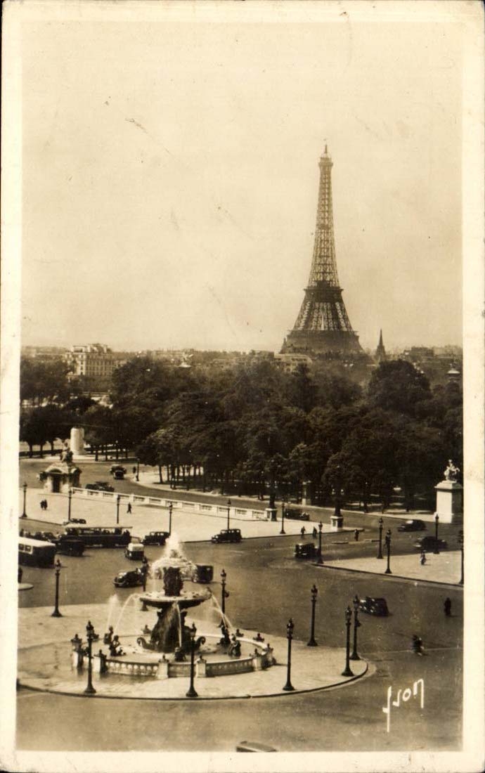 Paris CPA La place de la Concorde et la Tour Eiffel