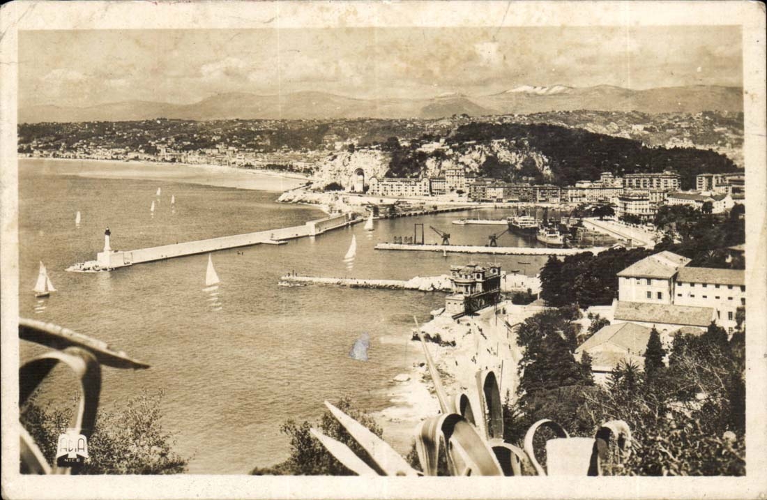 Nice CPA Entering of the port taken of the Mount boron