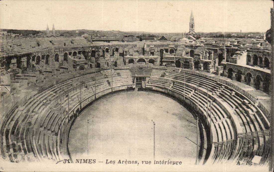 Nimes CPA der Arena gesehene Innenraum