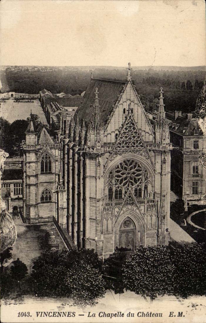 Vincennes CPA the vault of the castle