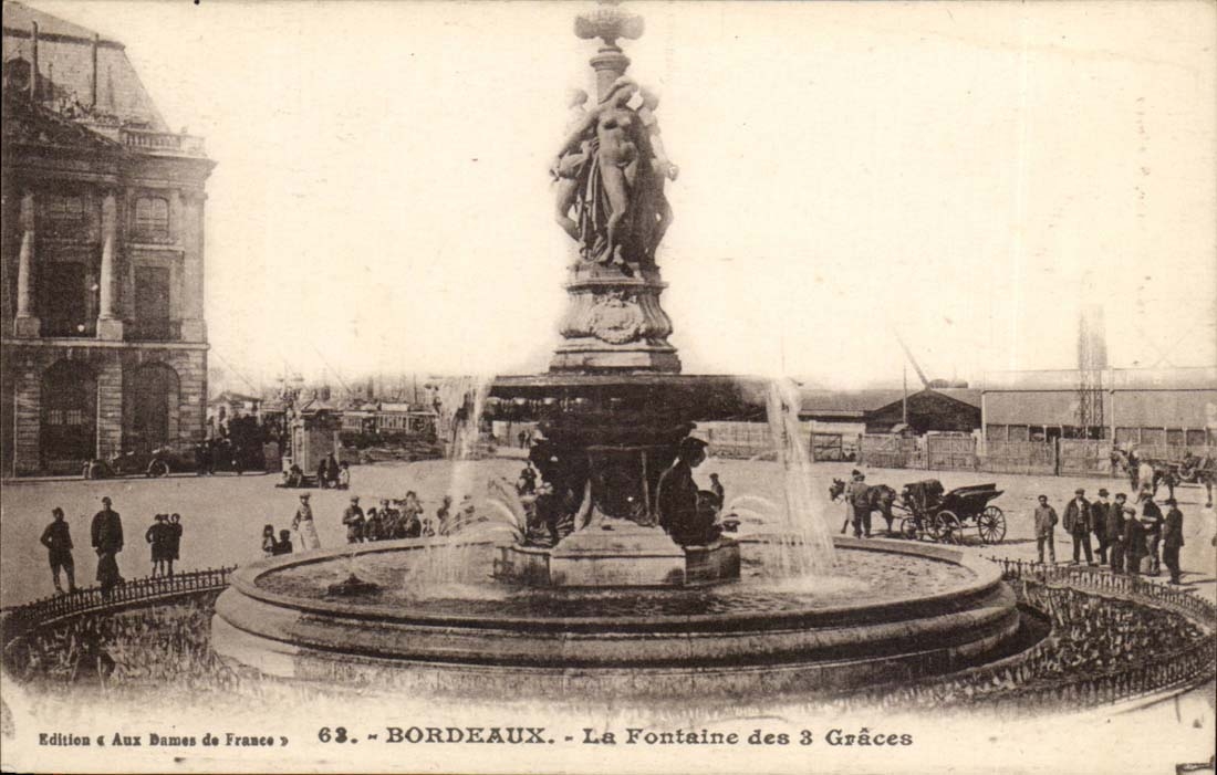Bordeaux CPA the fountain of the three Graces