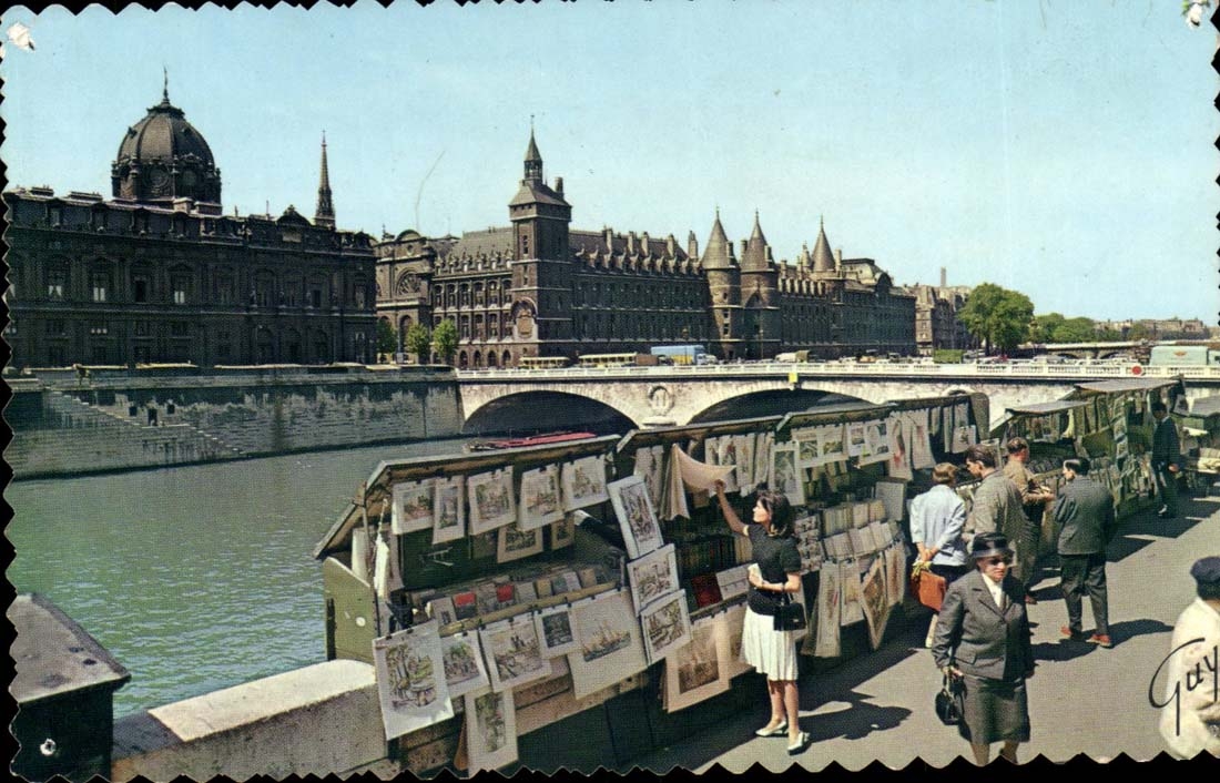 Paris et ses merveilles CPM Bouqinistes de la rive droite (library livres bibliotheque)